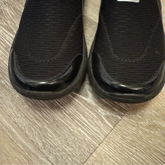 Bzees Lifetime Slip On Comfort Sneakers Shoes Black Breathable Lightweight Sz 8 - Picture 7 of 8